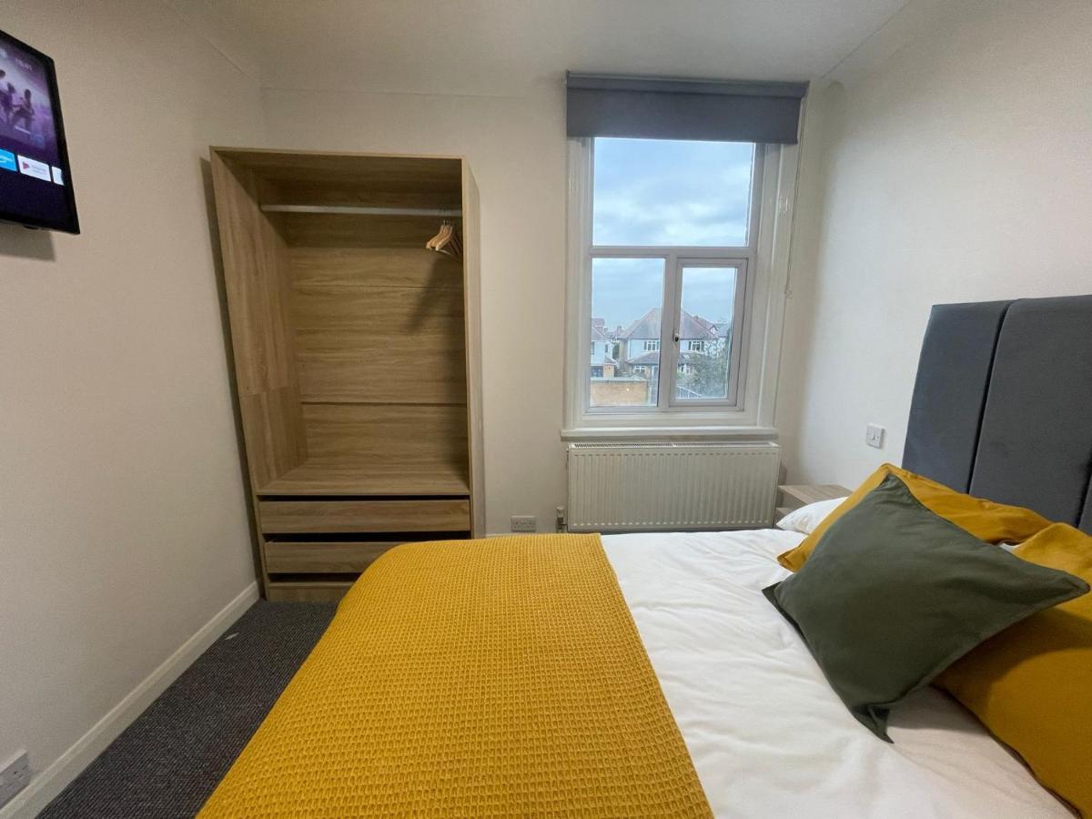 Woodford Hotel Londyn Zewnętrze zdjęcie