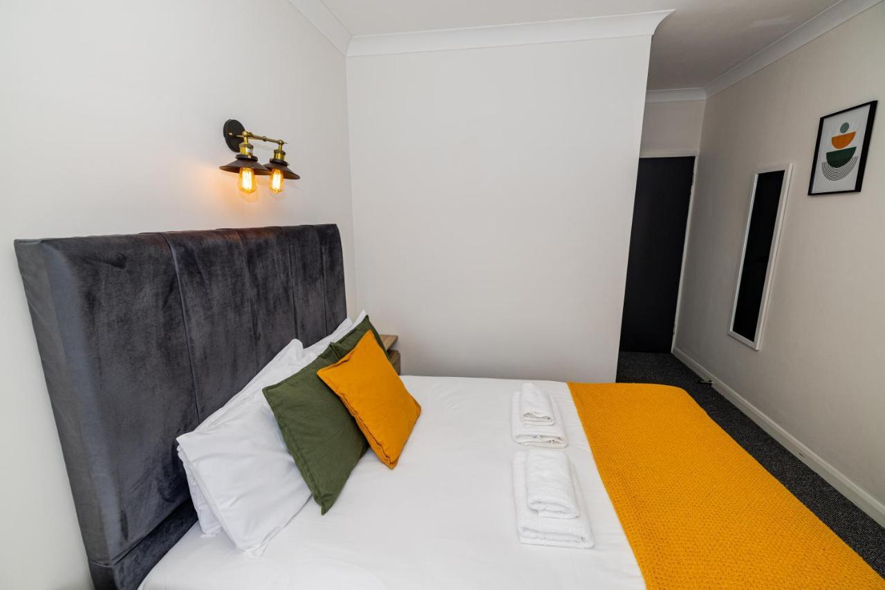 Woodford Hotel Londyn Zewnętrze zdjęcie