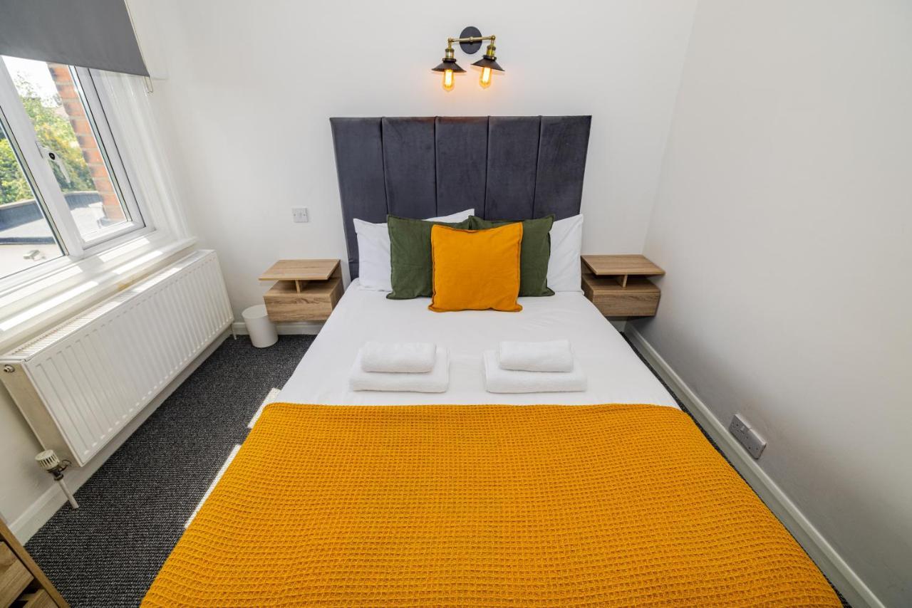 Woodford Hotel Londyn Zewnętrze zdjęcie