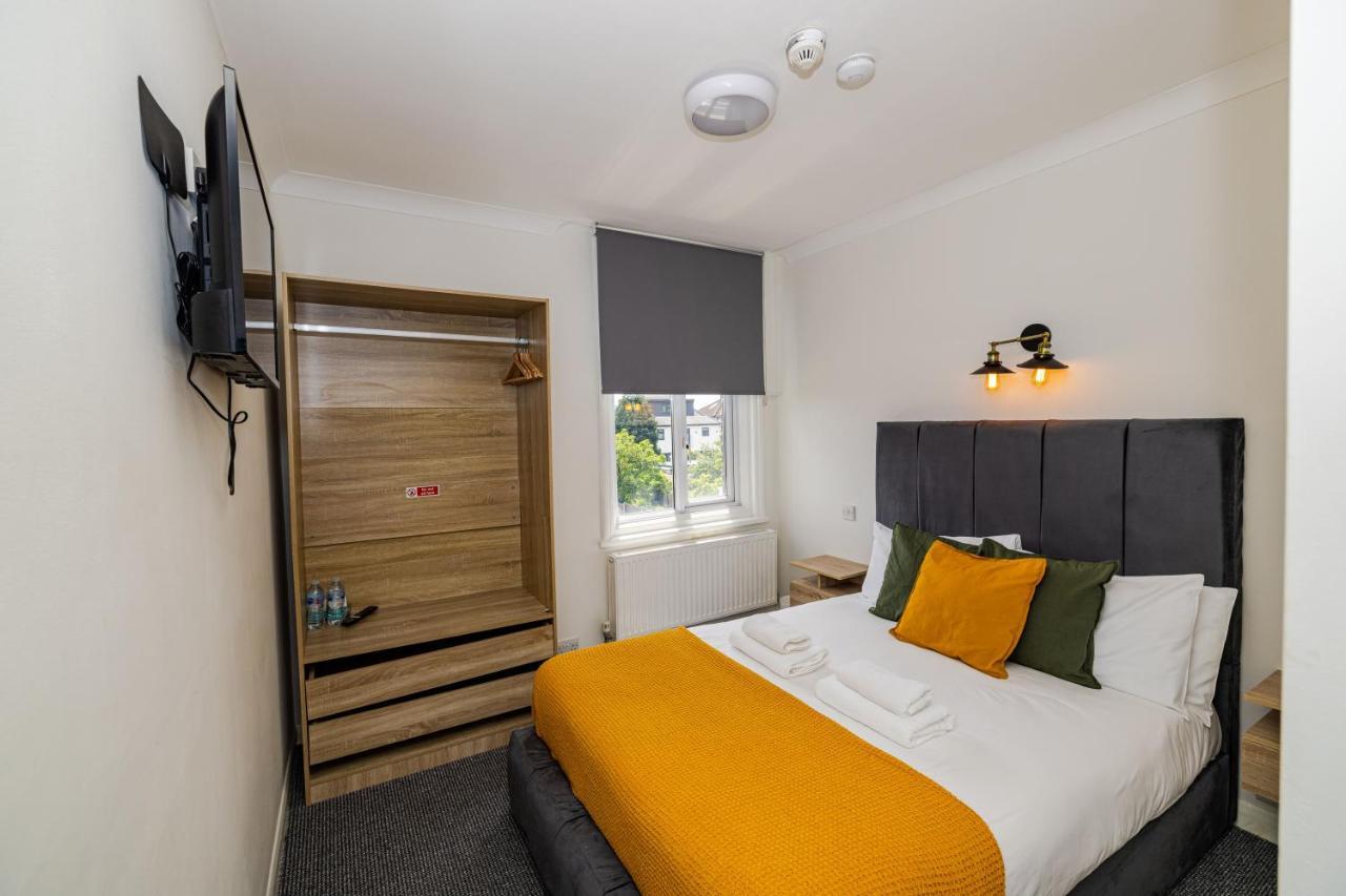 Woodford Hotel Londyn Zewnętrze zdjęcie