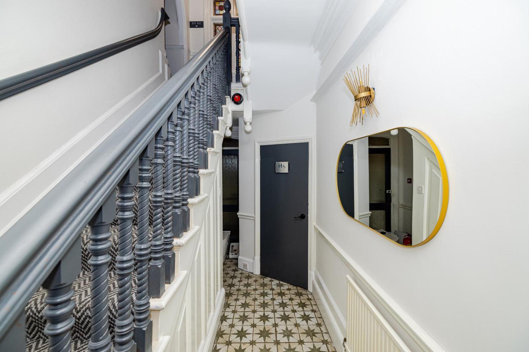 Woodford Hotel Londyn Zewnętrze zdjęcie