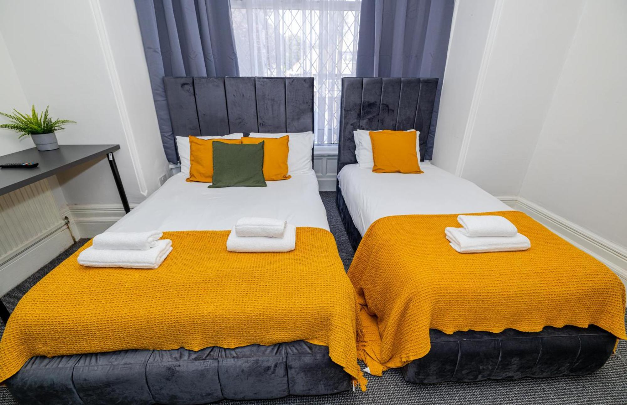 Woodford Hotel Londyn Zewnętrze zdjęcie