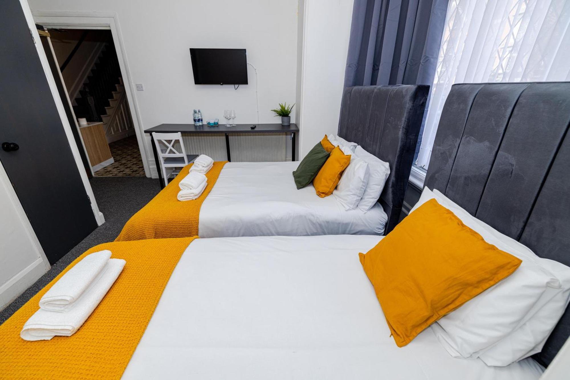 Woodford Hotel Londyn Zewnętrze zdjęcie