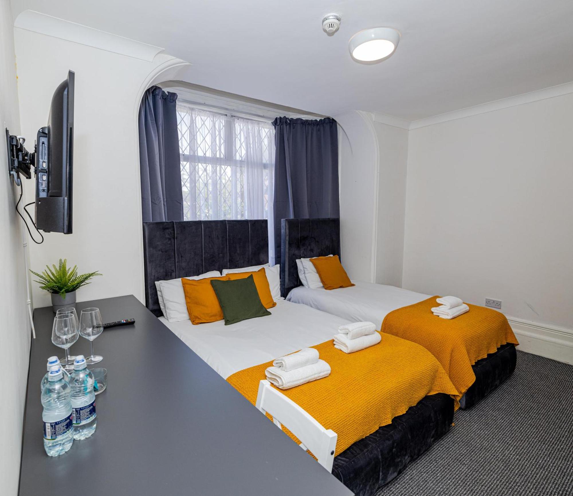Woodford Hotel Londyn Zewnętrze zdjęcie