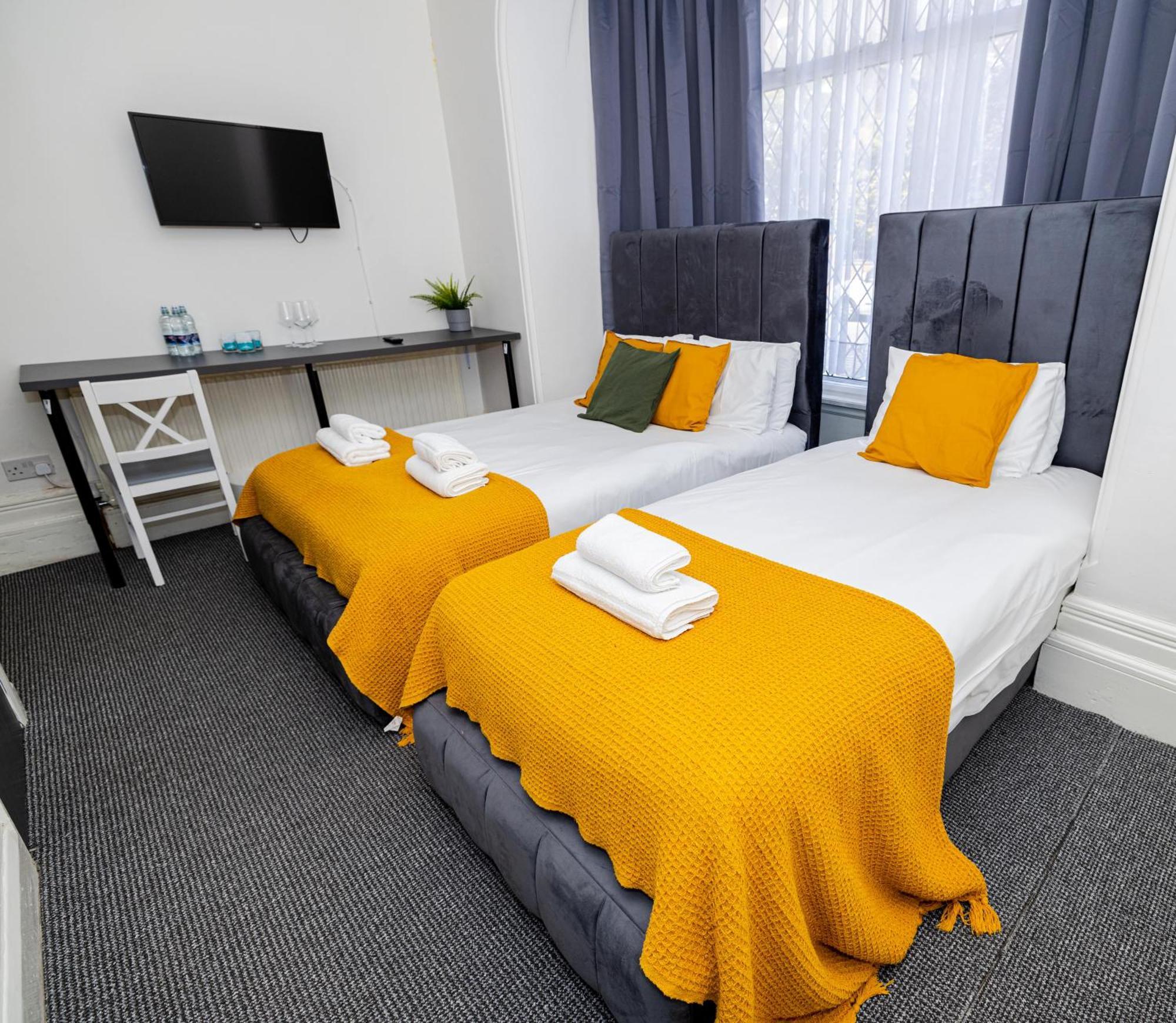 Woodford Hotel Londyn Zewnętrze zdjęcie